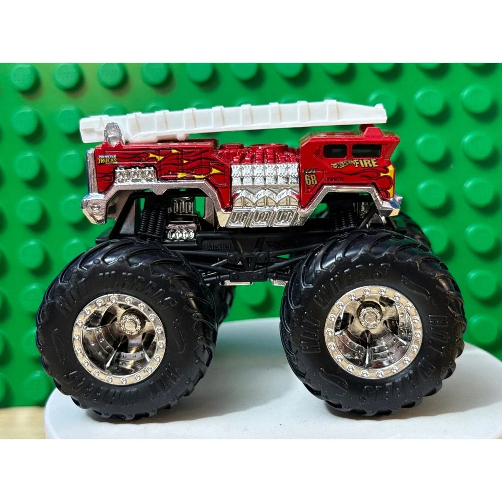 Hot Wheels Monster Trucks 5-Alarm Fire Truck Red Engine 68 Diecast 1:64 Scale
